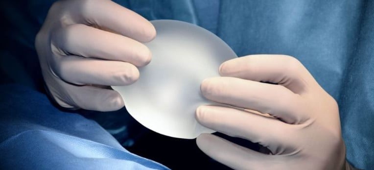 comment sont mesurés les implants mammaires